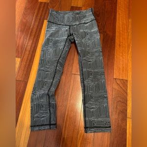 Lululemon capri leggings size 2